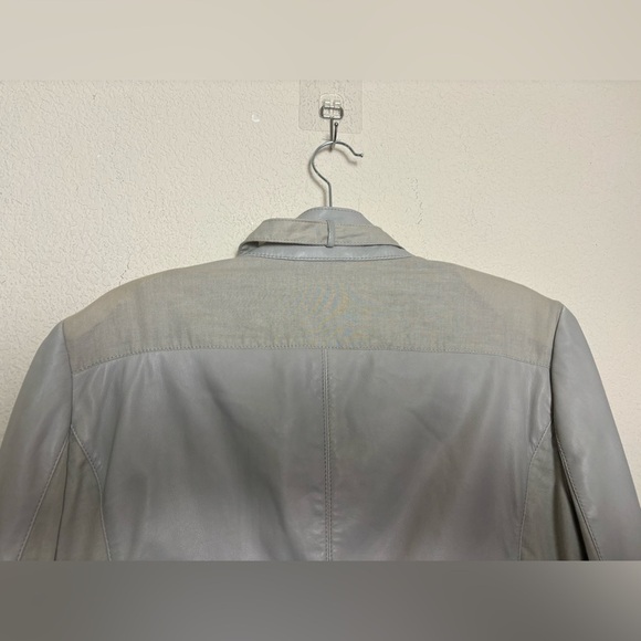 Vintage Armani Collezioni Gray Lambskin Leather and Flax Cropped Moto Jacket 14 - Picture 11 of 13